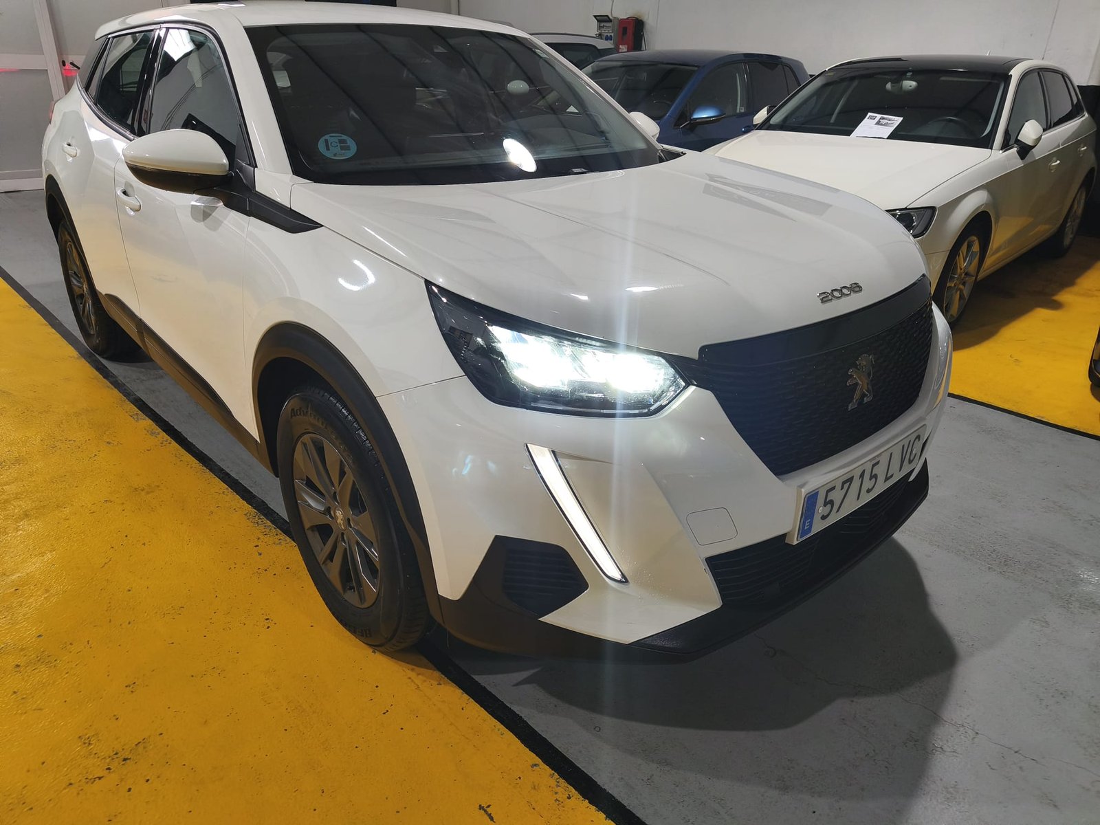 PEUGEOT 2008