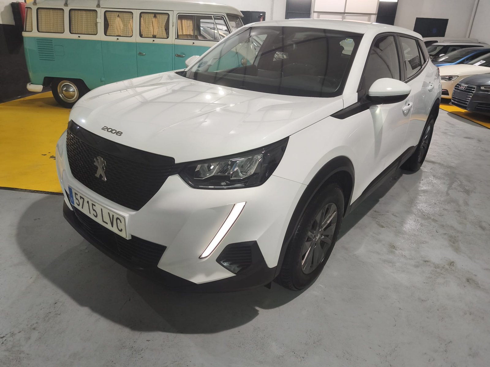 PEUGEOT 2008