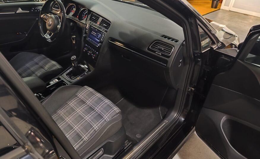 VW GOLF  GTD