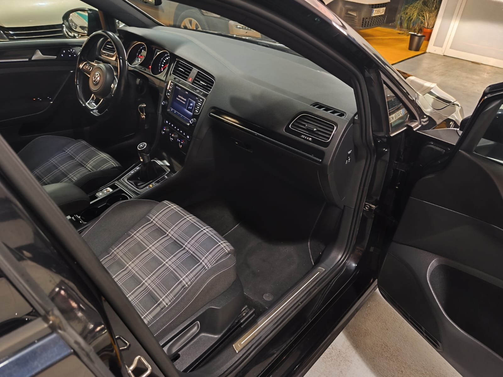 VW GOLF GTD