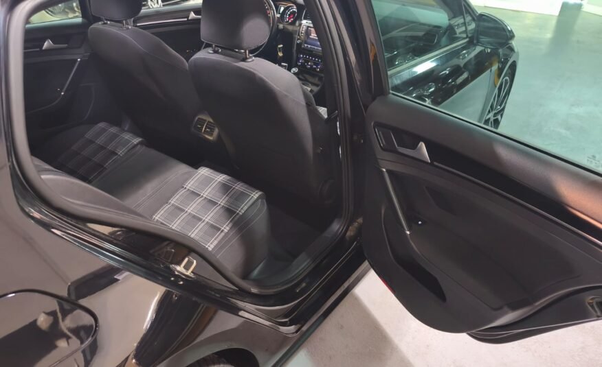 VW GOLF  GTD