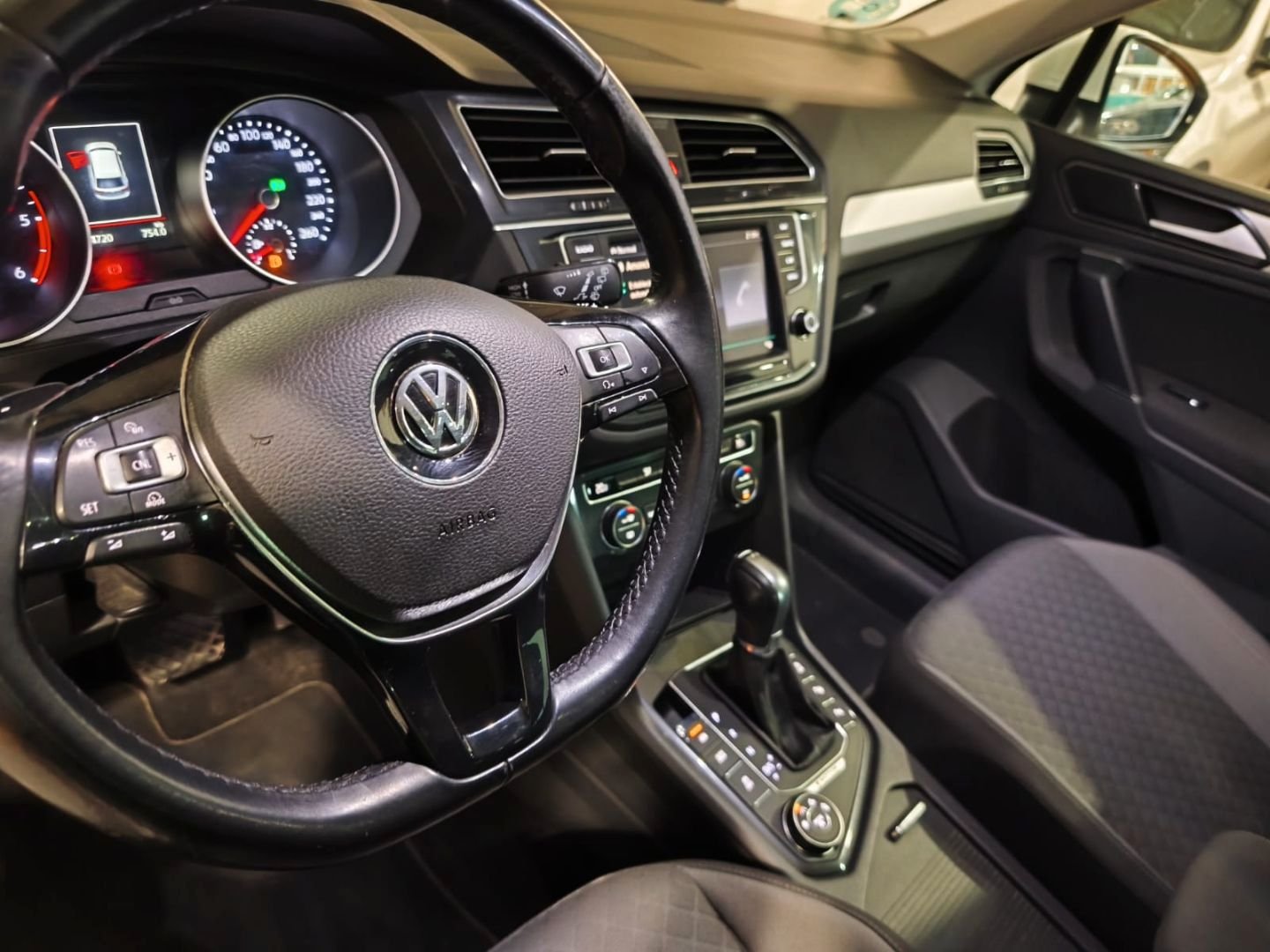VW TIGUAN 150 CV TDI DSG 4MOTION.