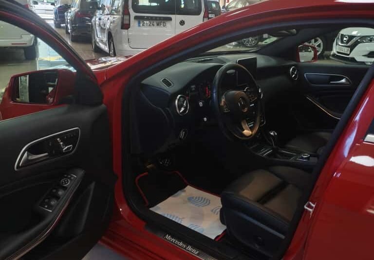 MERCEDES-BENZ Clase A A 200 D